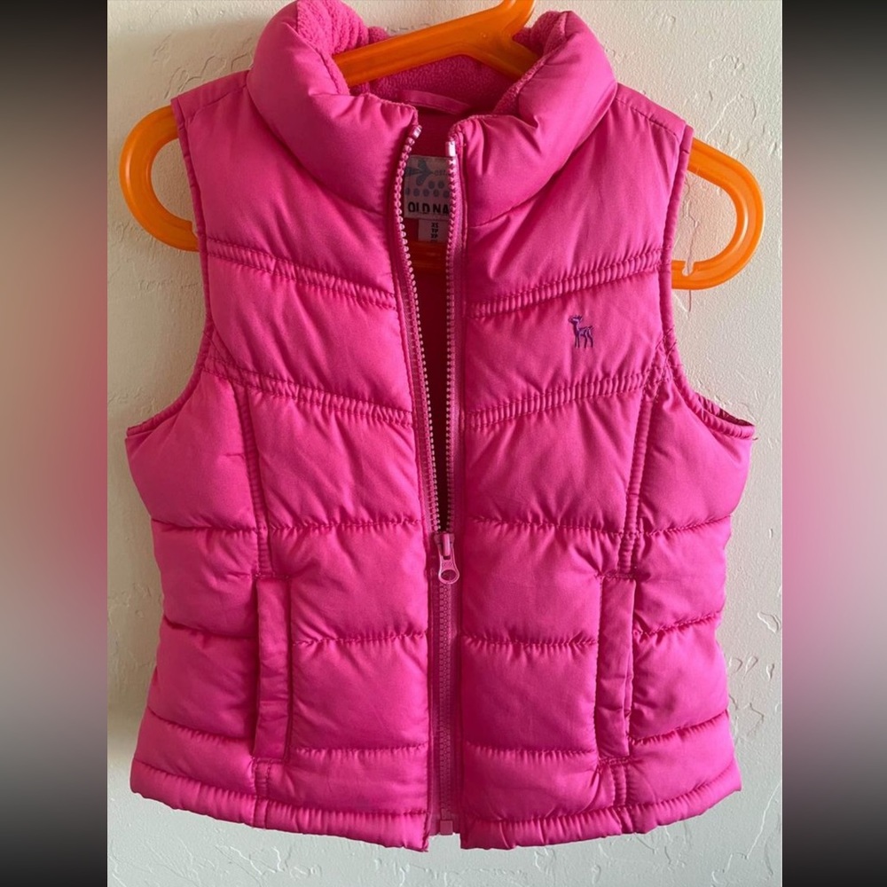 Old Navy girl’s puffer vest sz XS